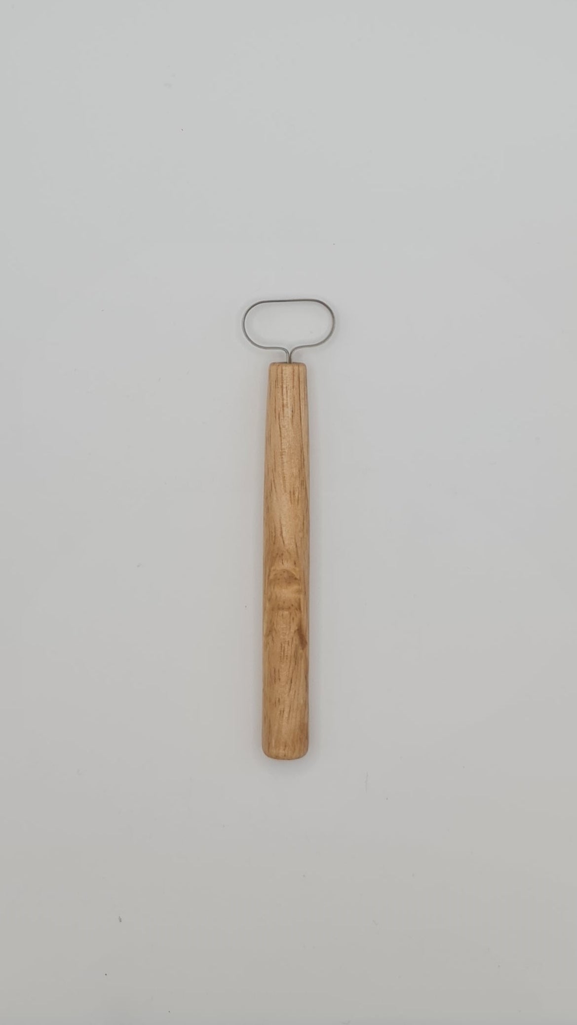 Handle making pulling tool