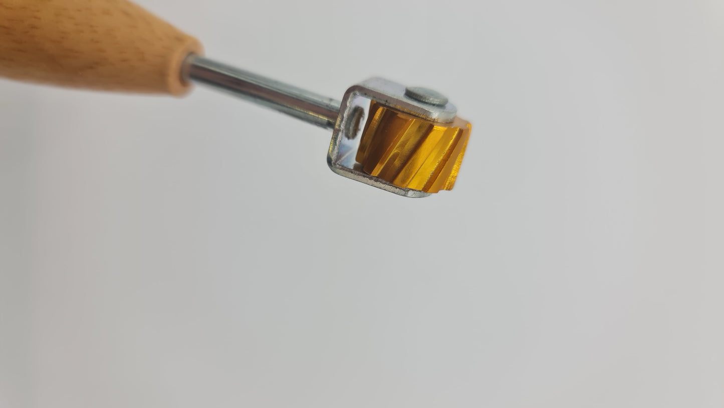 Horizontal lines texture roller