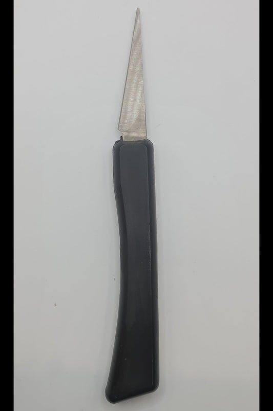 Pottery knife with black handle